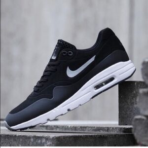 NIKE Women’s AIR MAX 1 ULTRA MOIRE "BLACK SHADOW" size 8.5